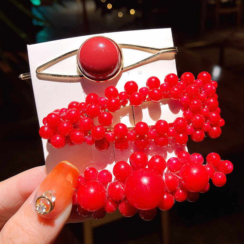 Simple Pearl Clip Set – detail view